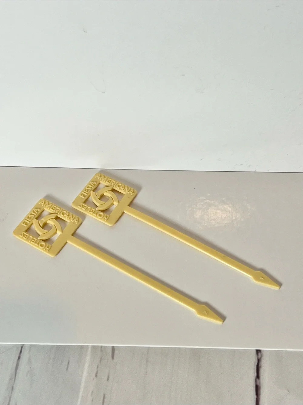 Vintage Plastic Swizzle Sticks Lot, Fiesta Americana Mexico & Rainbow Glitter